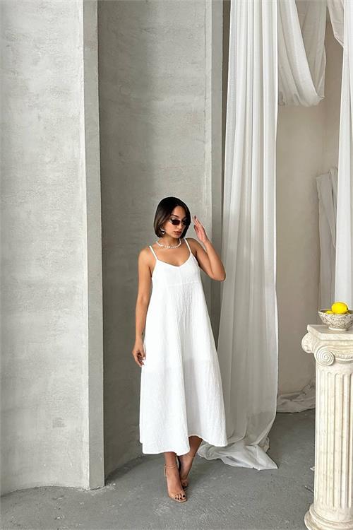 Dipmoda kadın beyaz ayarlanabilir askılı salaş elbise DPG090