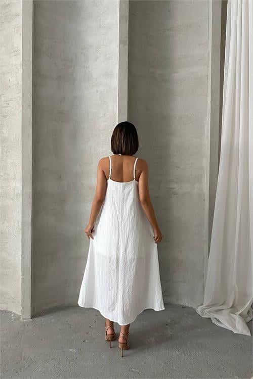 Dipmoda kadın beyaz ayarlanabilir askılı salaş elbise DPG090