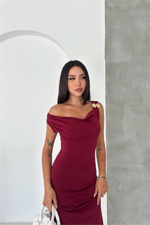 Dipmoda kadın bordo omuz gold toka detaylı midi boy elbise DPK090