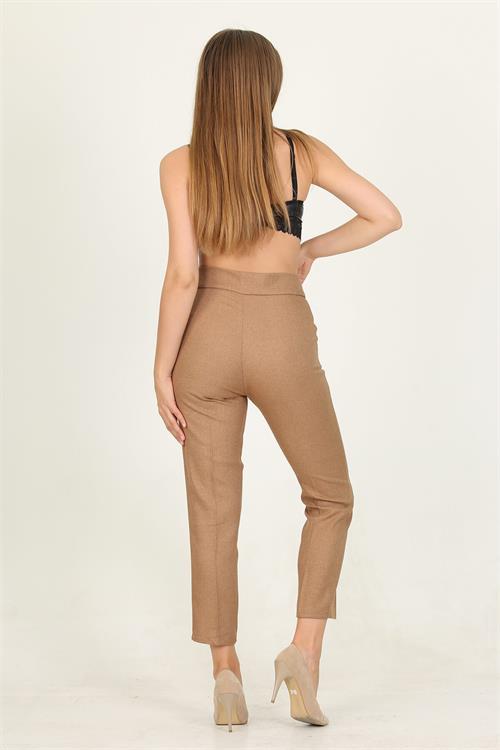 Dipmoda kadın camel metal kemerli cepli ofis pantolon QNS028 
