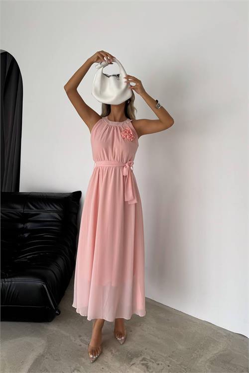 Dipmoda kadın gül broş detaylı uzun şifon elbise NBK2144 