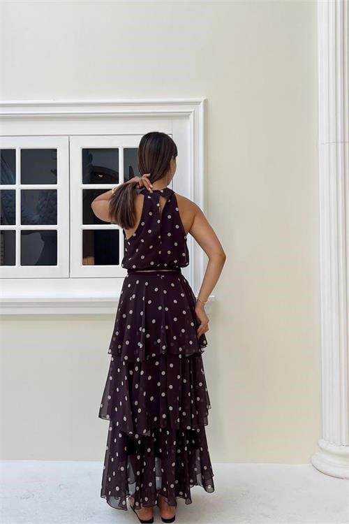 Dipmoda kadın kahverengi puantiye desenli halter yaka bluz kat kat etek ikili takım DPMY4093