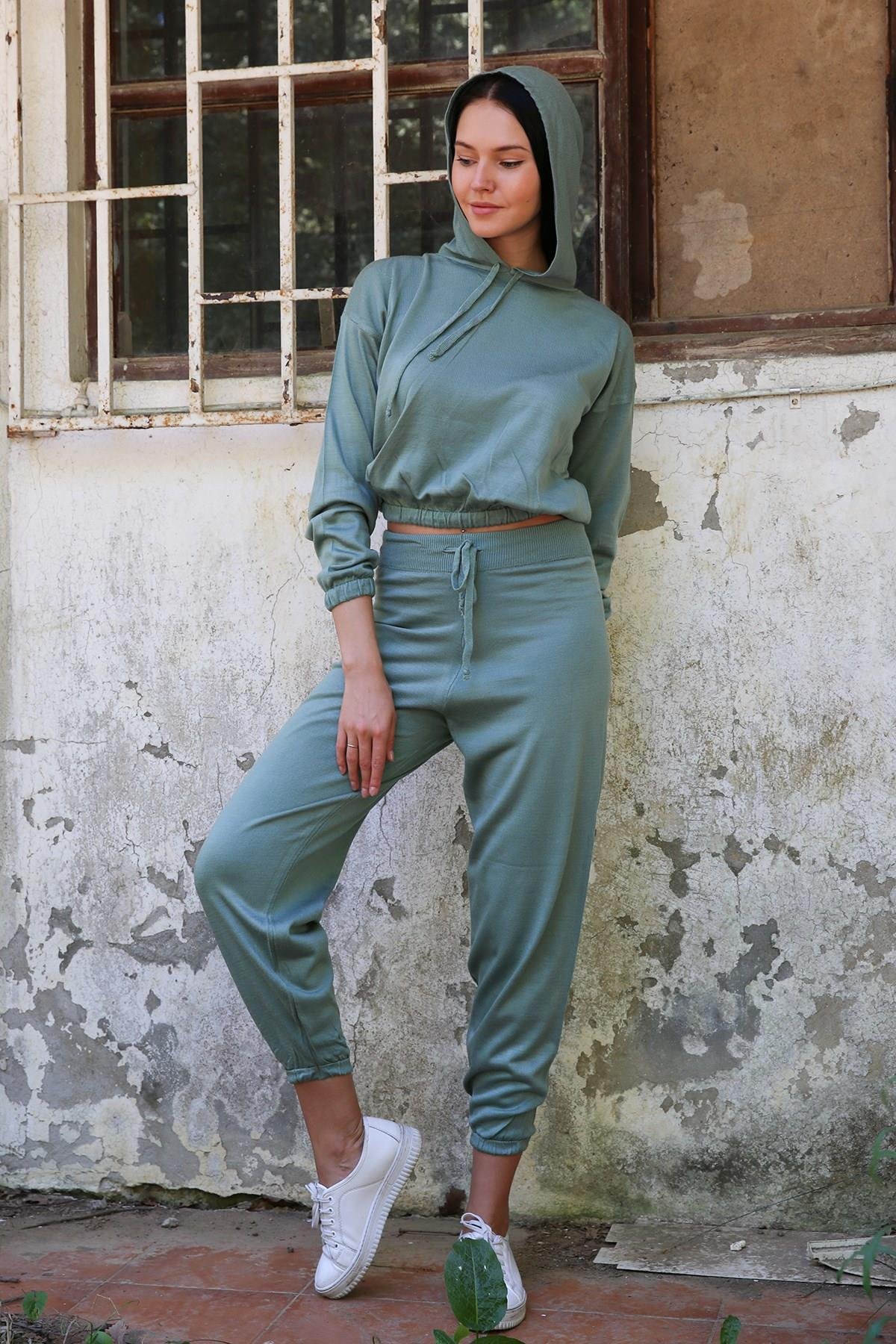 Dipmoda Kadın Kapüşonlu Triko İkili Takım DPNB7058