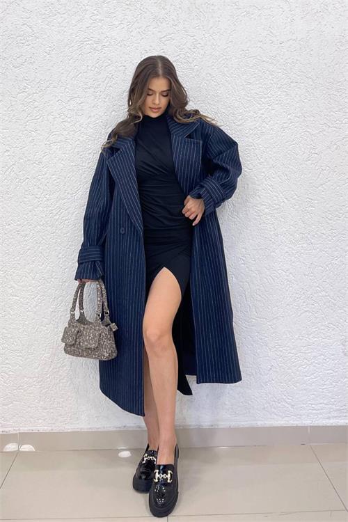 Dipmoda kadın lacivert çizgili oversize kaşe kaban NBSHNZ08
