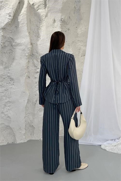 Dipmoda kadın lacivert şerit desenli bel bağlamalı blazer ceket pantolon takım --- DPNP030