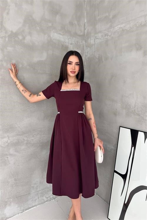 Dipmoda kadın mürdüm kare yaka taş detaylı etek drapeli midi boy elbise ---- DPK4621