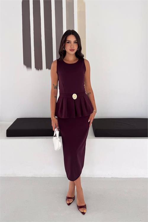 Dipmoda kadın mürdüm kolsuz peplum kesim midi boy kemer tokalı elbise DPK4640