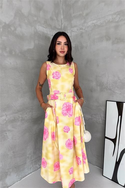 Dipmoda kadın sarı çiçek desenli kolsuz midi boy kloş kemerli elbise DPK4645