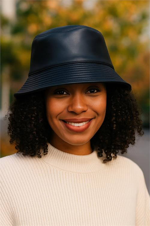 Dipmoda kadın siyah deri bucket şapka DPAKS022