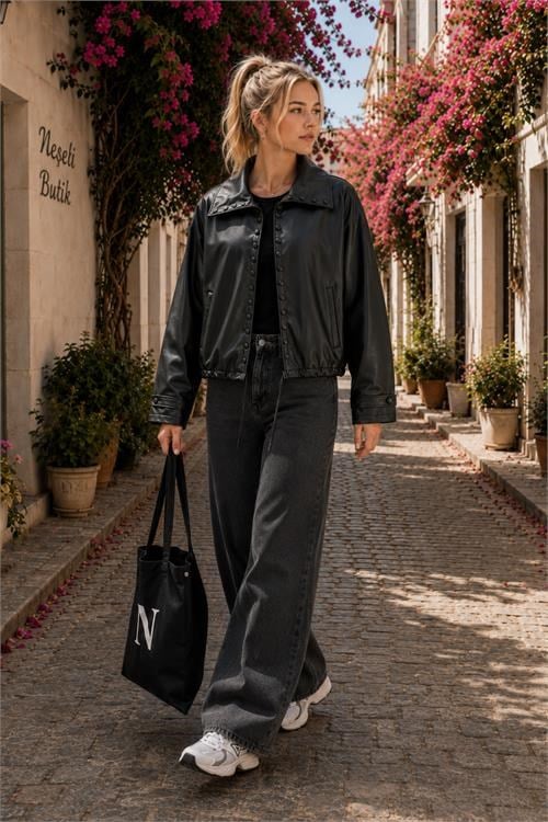 Dipmoda kadın siyah modern duruşlu çıtçıt detaylı oversize suni deri ceket DPHT02