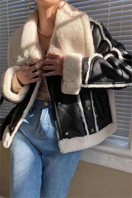 Dipmoda kadın siyah peluş detaylı süet kaban DPMS23175