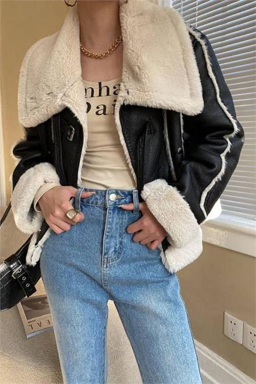 Dipmoda kadın siyah peluş detaylı süet kaban DPMS23175