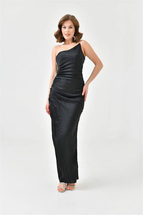 Dipmoda kadın straplez piliseli broş detaylı saten abiye elbise NBS9349 