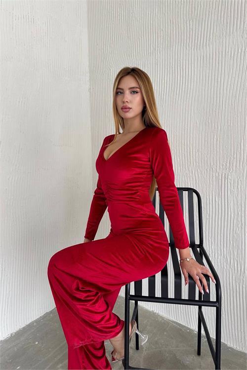 Dipmoda kadın V-yaka büzgü detaylı kadife tulum NBK2197