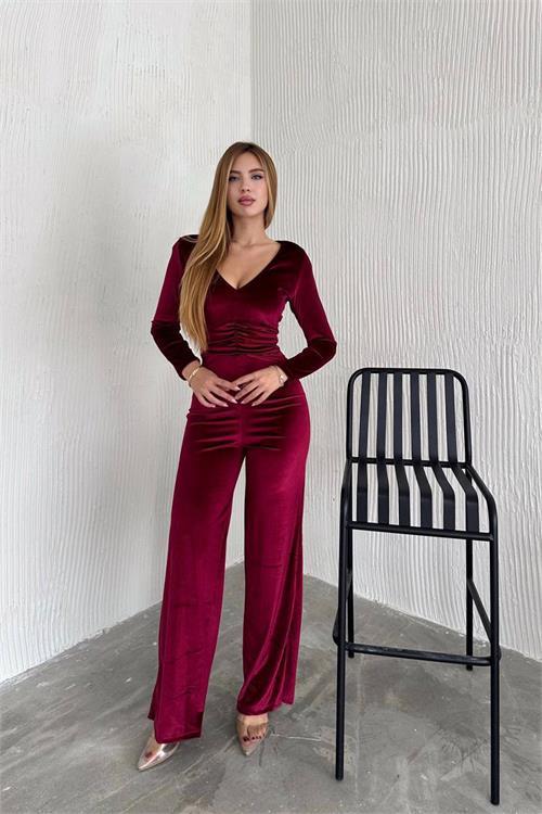 Dipmoda kadın V-yaka büzgü detaylı kadife tulum NBK2197