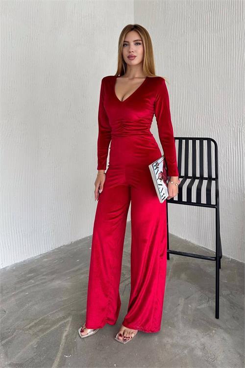 Dipmoda kadın V-yaka büzgü detaylı kadife tulum NBK2197