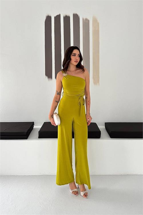 Dipmoda kadın yeşil tek omuz aksesuar detaylı geniş paça kuşaklı tulum DPK4544