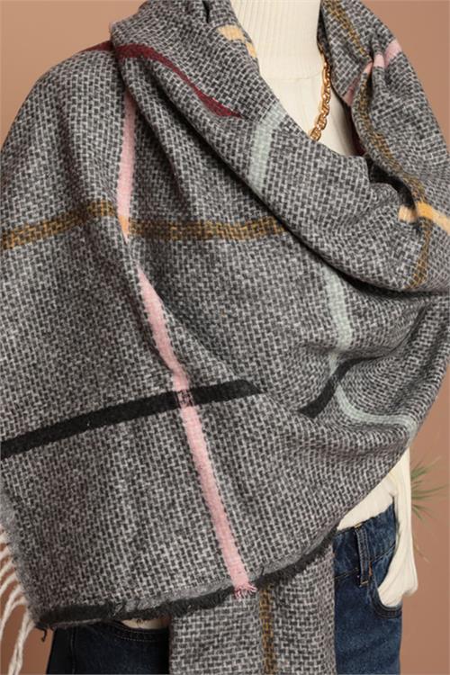 Dipmoda kadın yumuşak dokulu çizgili antrasit şal atkı DPAKS034