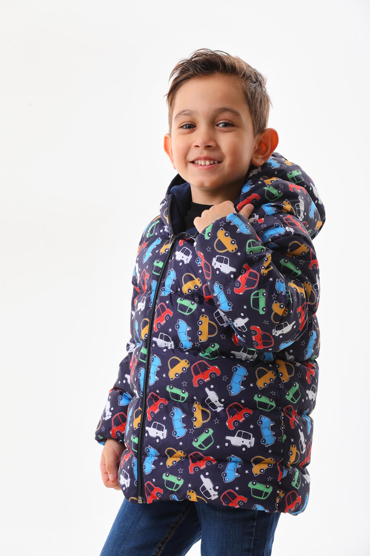 Erkek Çocuk Araba Desenli İç Polarlı Kışlık Şişme Mont DPRBC016