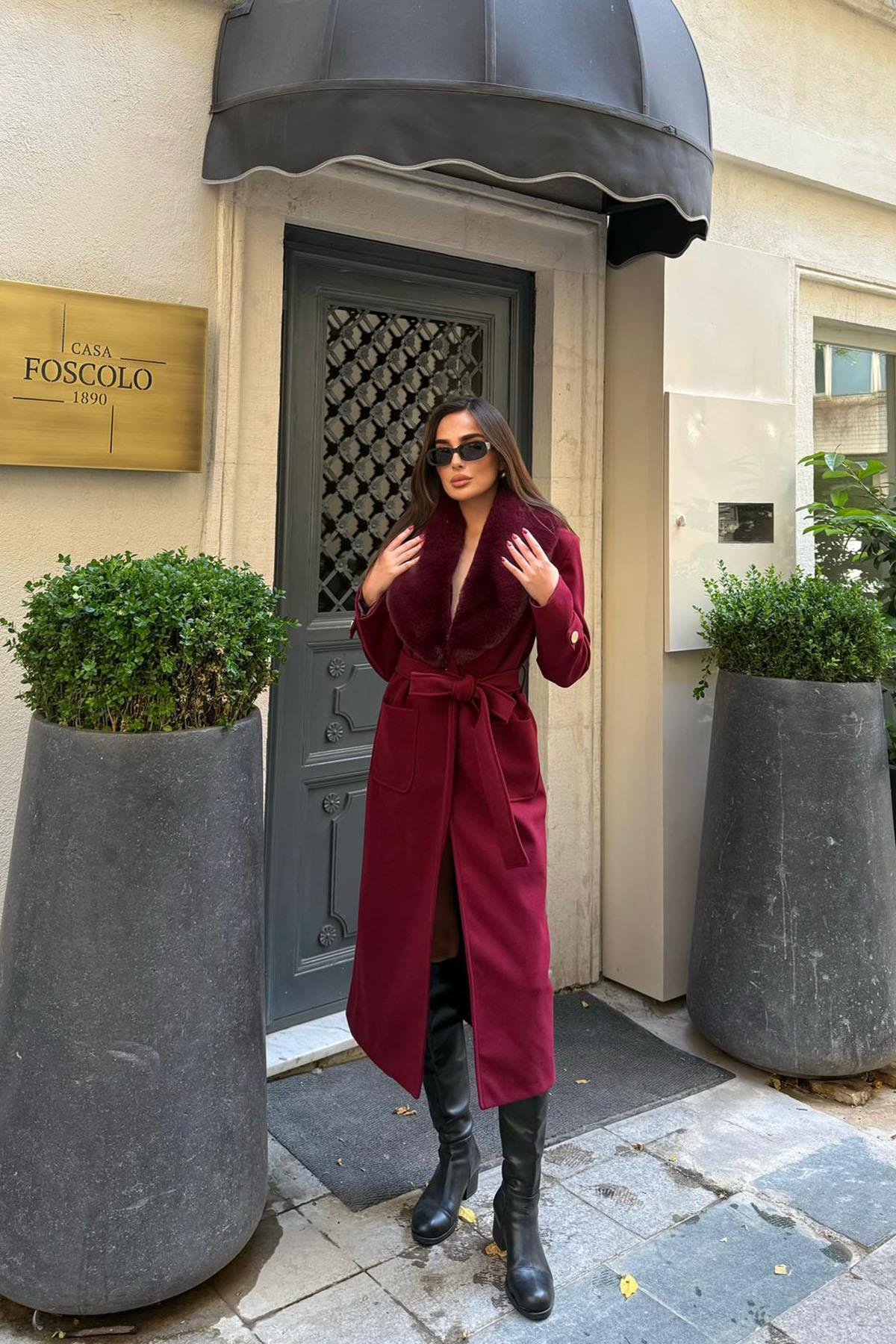 Kadın kaşe kumaş cepli yaka kürklü tam boy kuşaklı kaban DPSTR1003