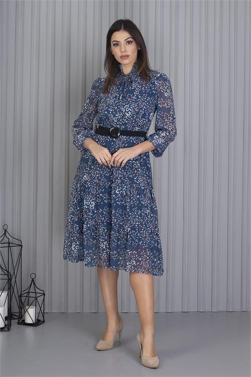 Neşeli Butik Kadın Indigo Kemerli Omuzları Gipeli Desenli Şifon Elbise APCX04 