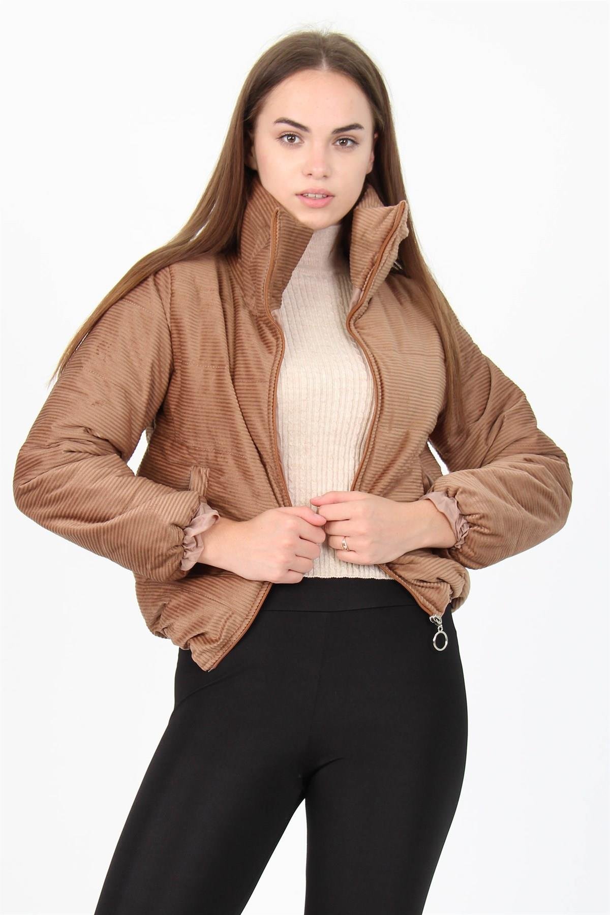 Neşeli Butik Kadın Yüksek Yaka Fermuar Detaylı Cepli Kışlık Kadife Mont NB7154 