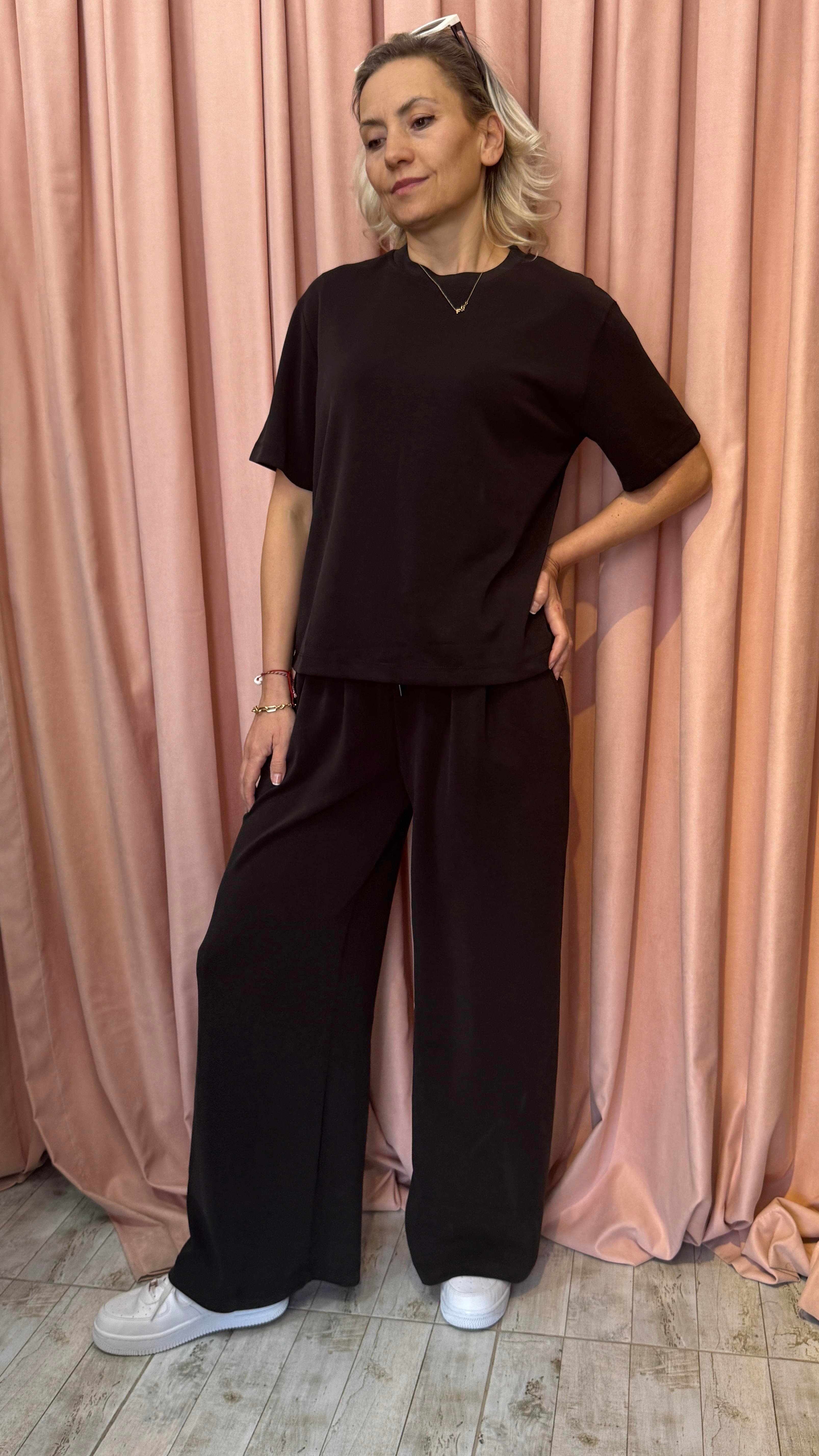 t-shirt pantolon takım