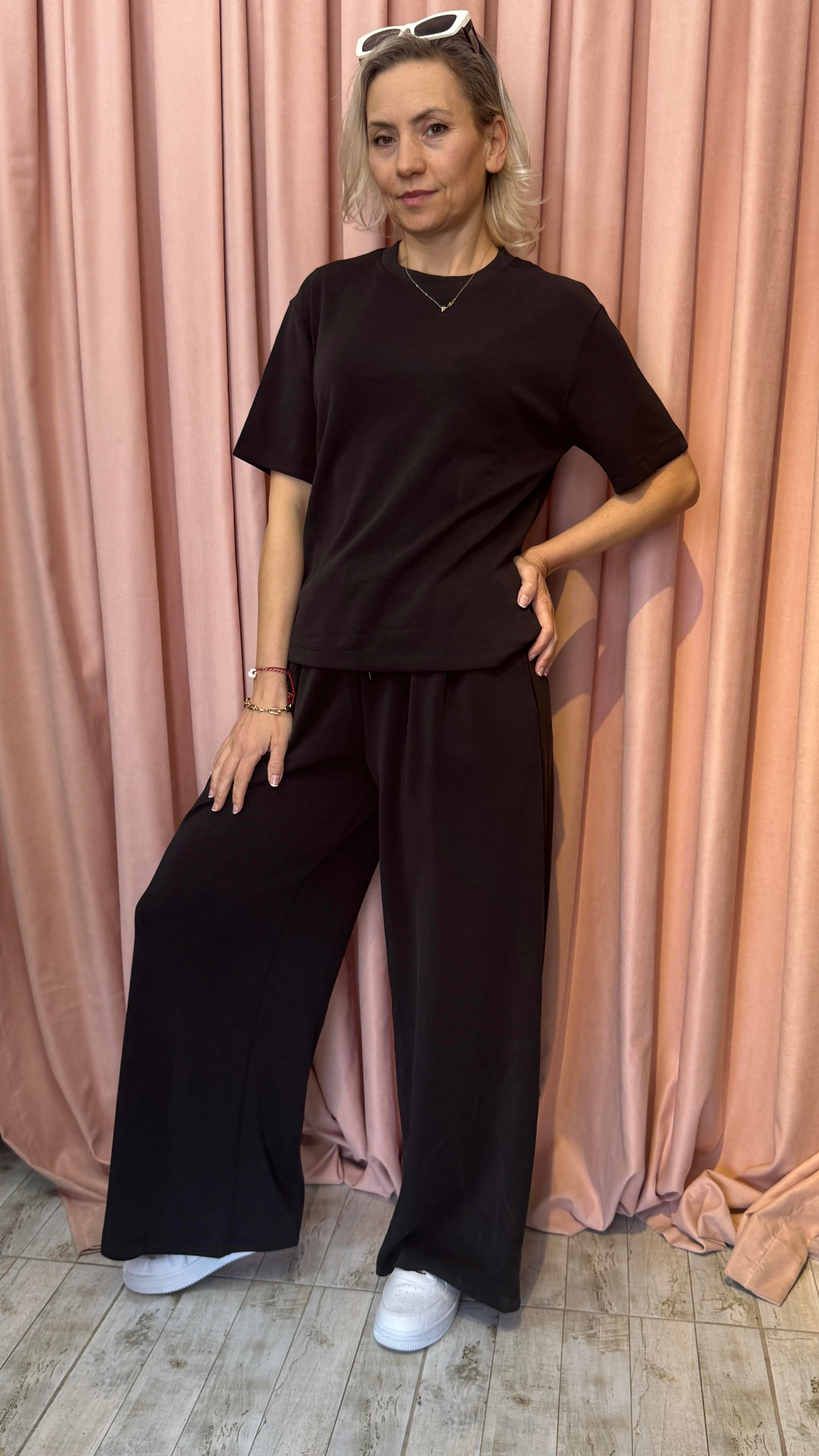 t-shirt pantolon takım