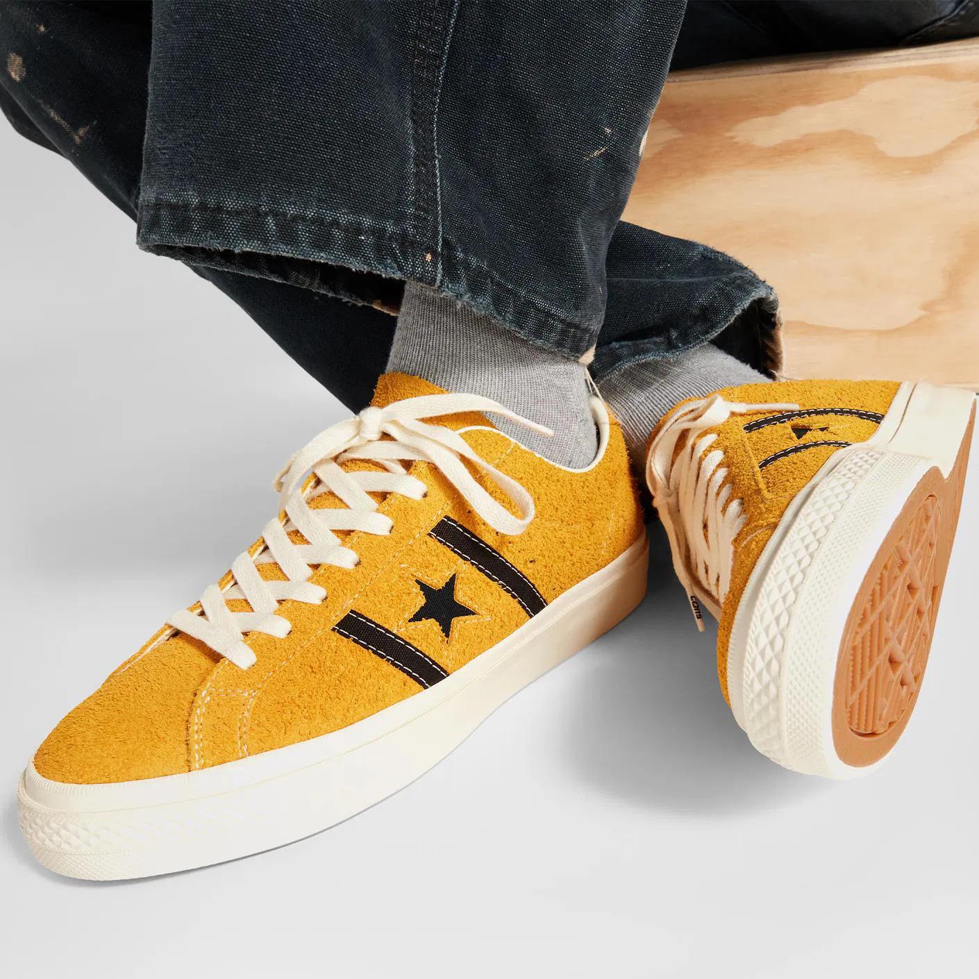 Converse One Star Academy Pro Suede