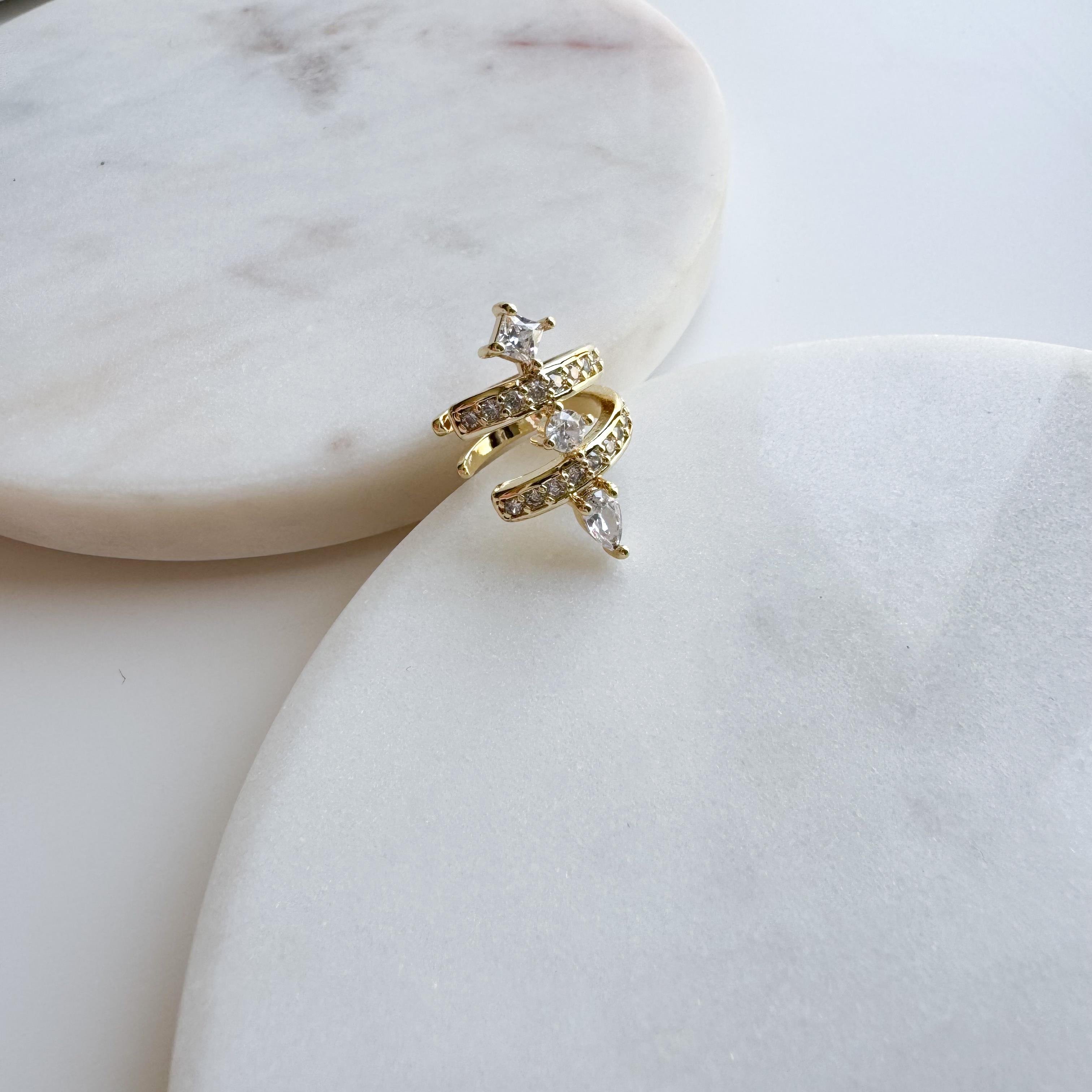 Çelik Oklu Taşlı Earcuff