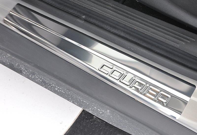 COURIER KAPI EŞİĞİ