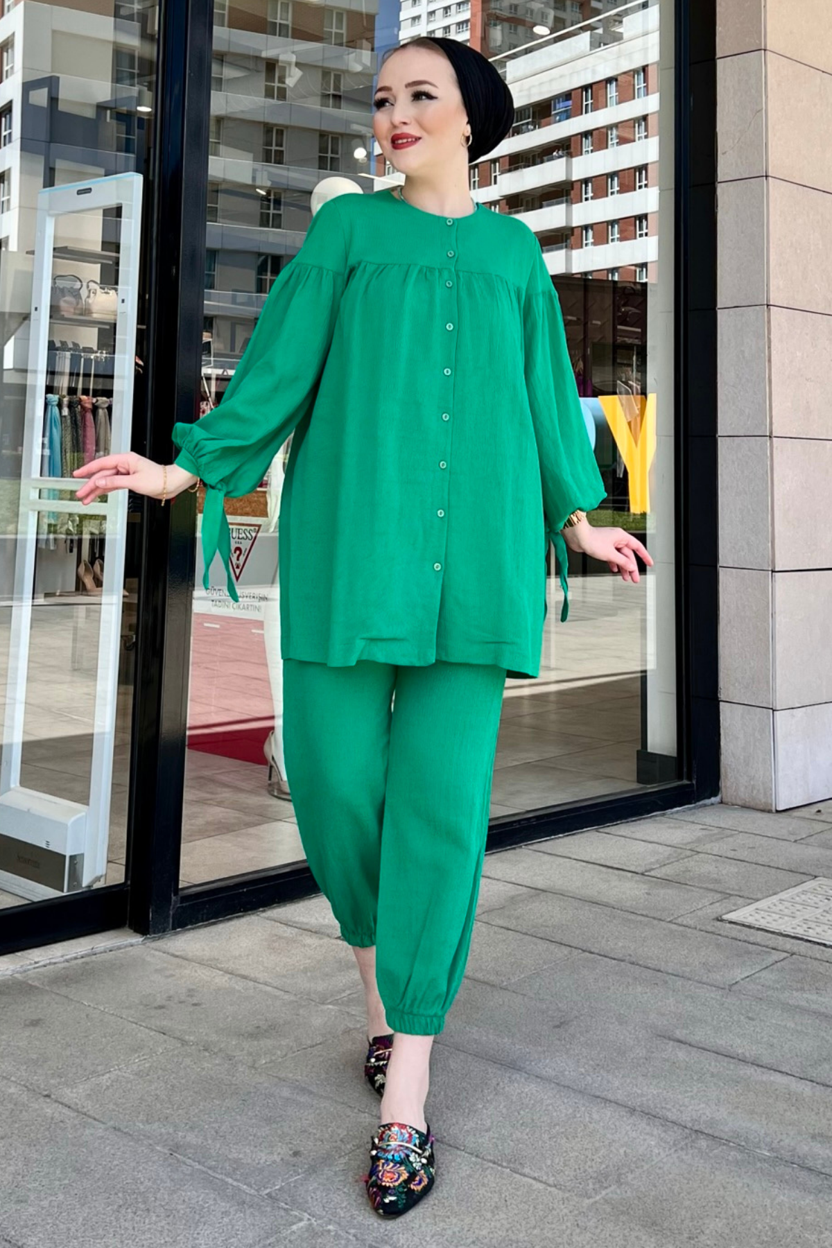 Kol Bağcıklı Müslin Takım BENETTON