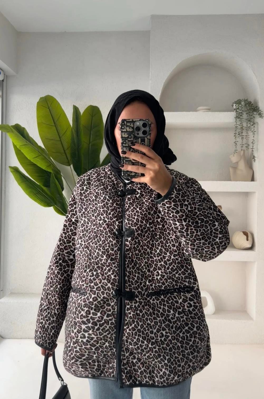Leopar Kapitone Mont