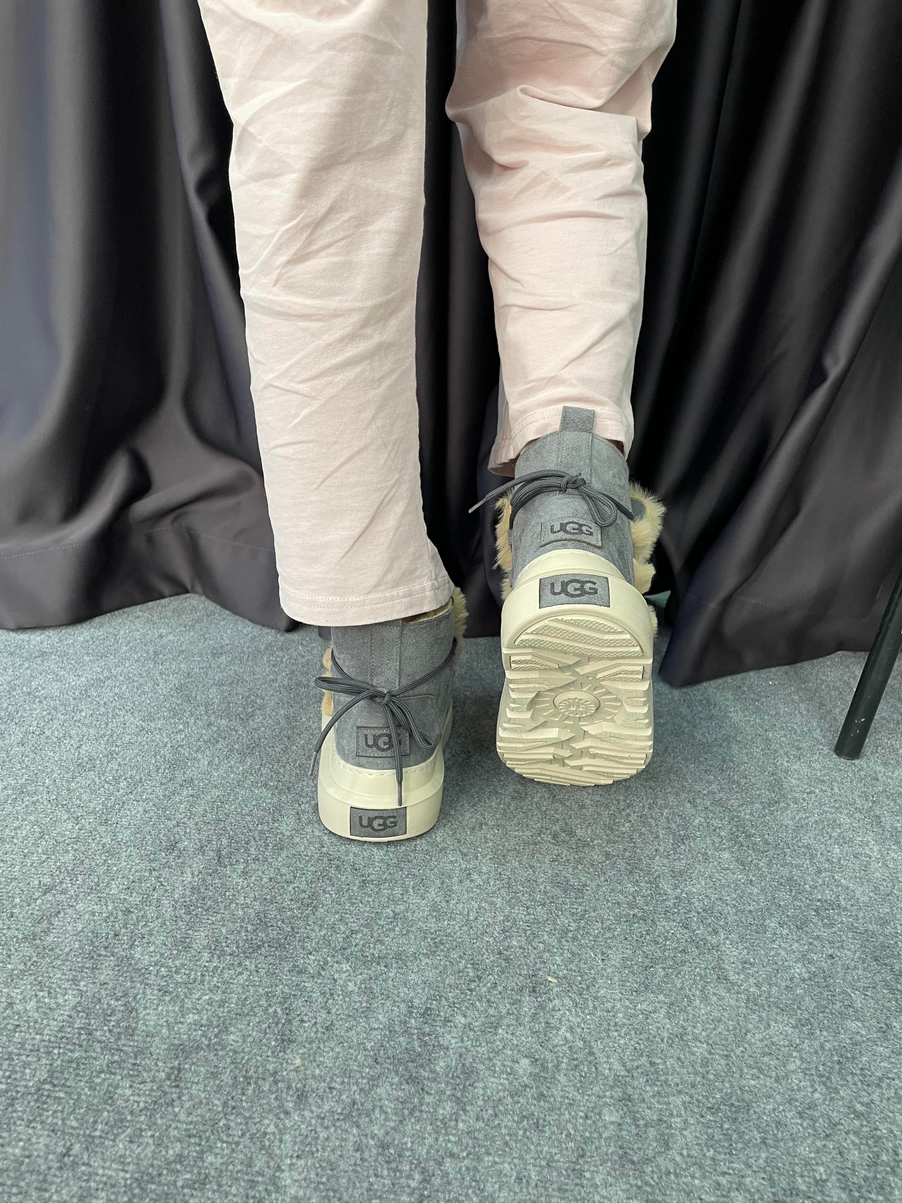 Bebe Mavisi Kürklü Ugg