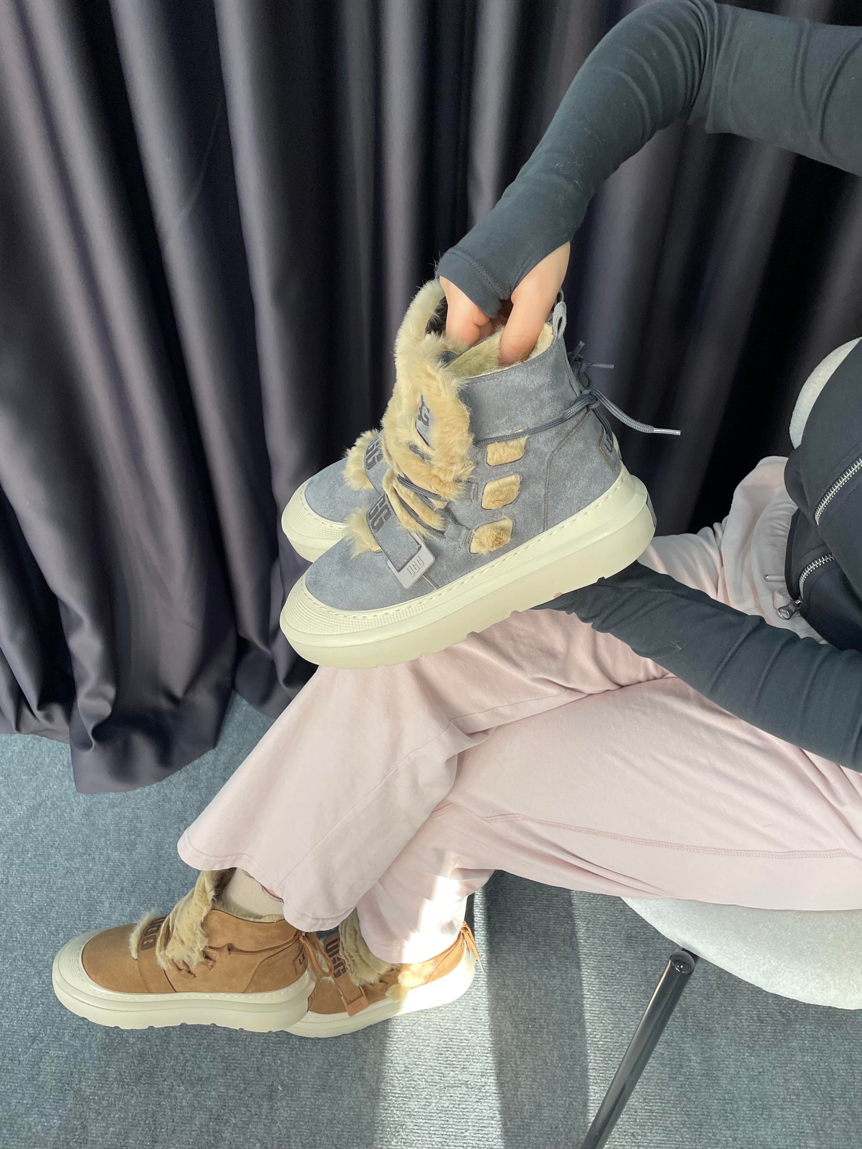 Bebe Mavisi Kürklü Ugg