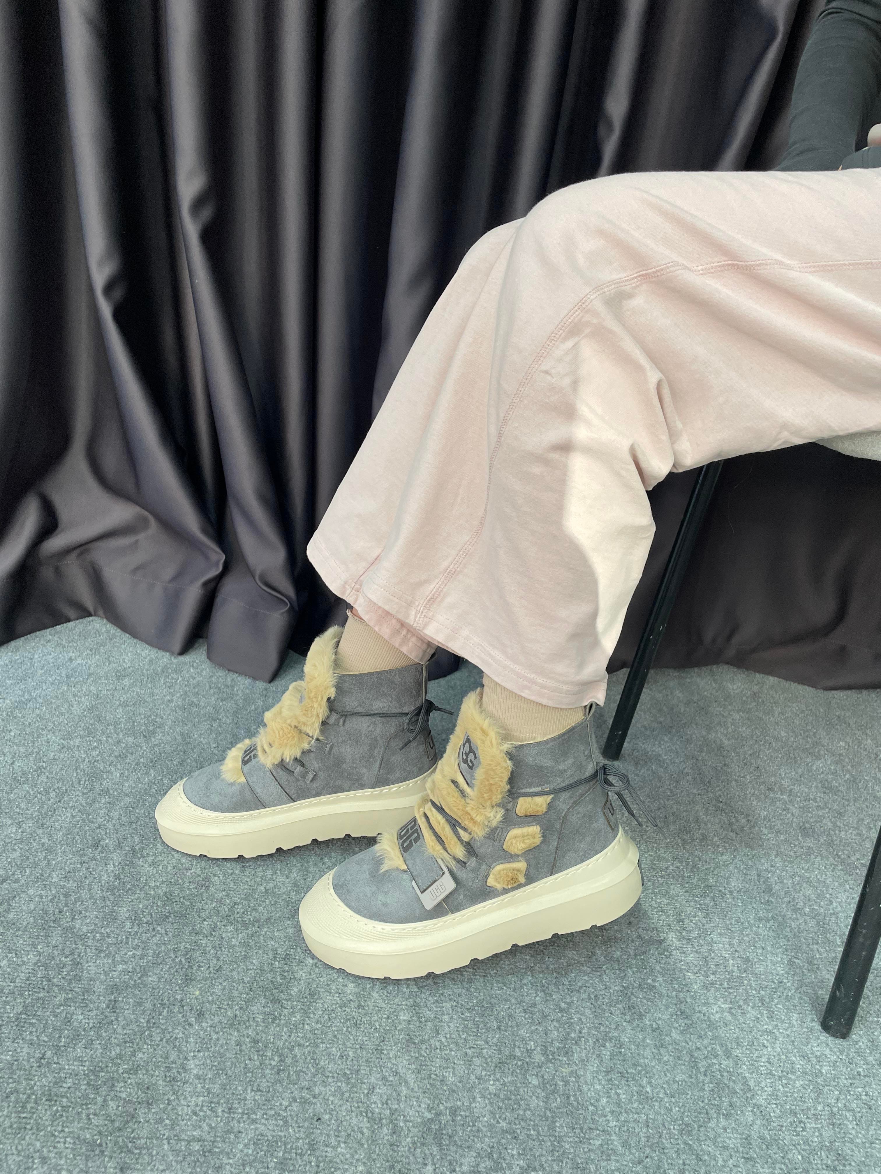 Bebe Mavisi Kürklü Ugg