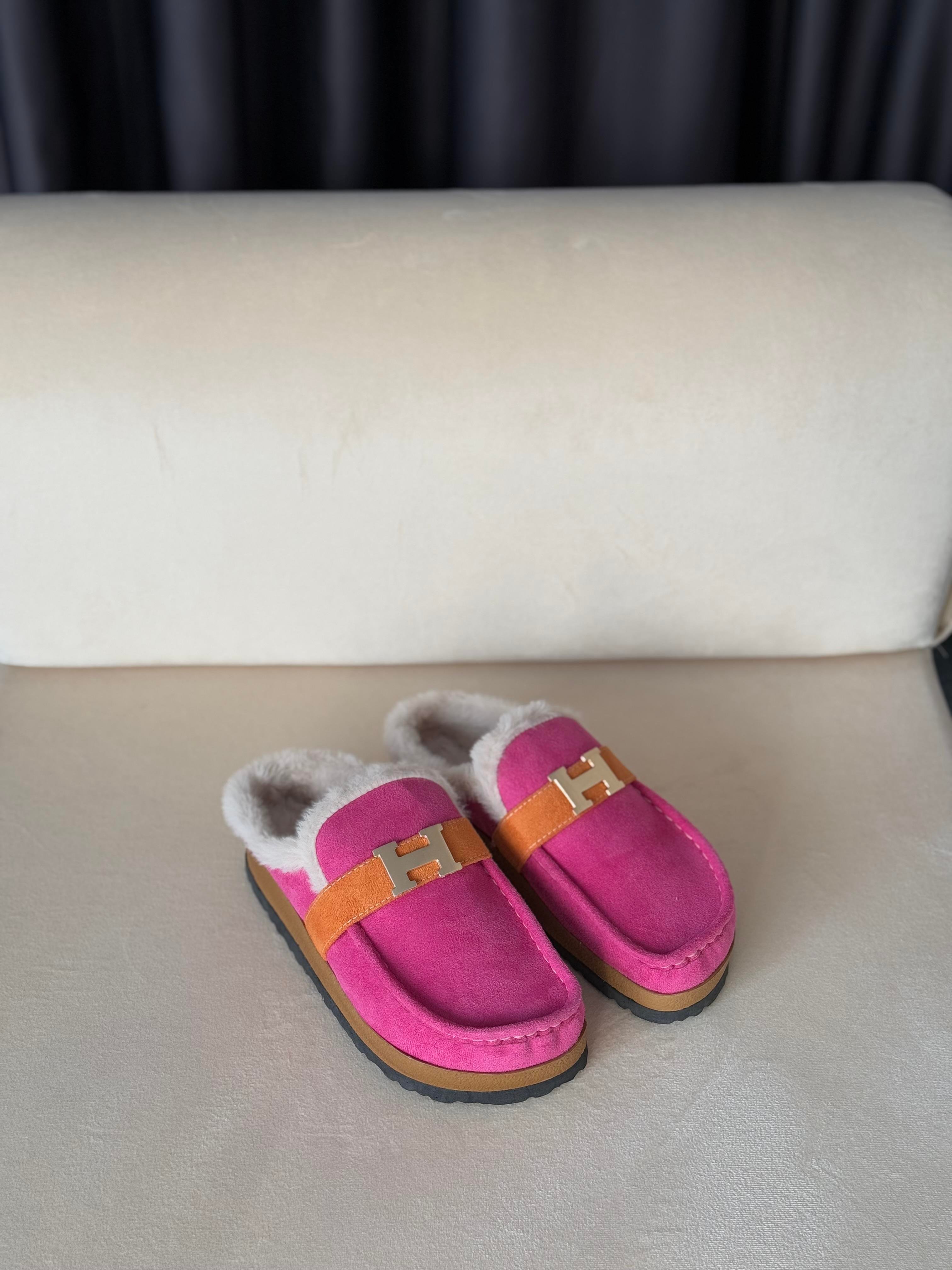 HRMS Model Pembe Kürklü Terlik Pembe