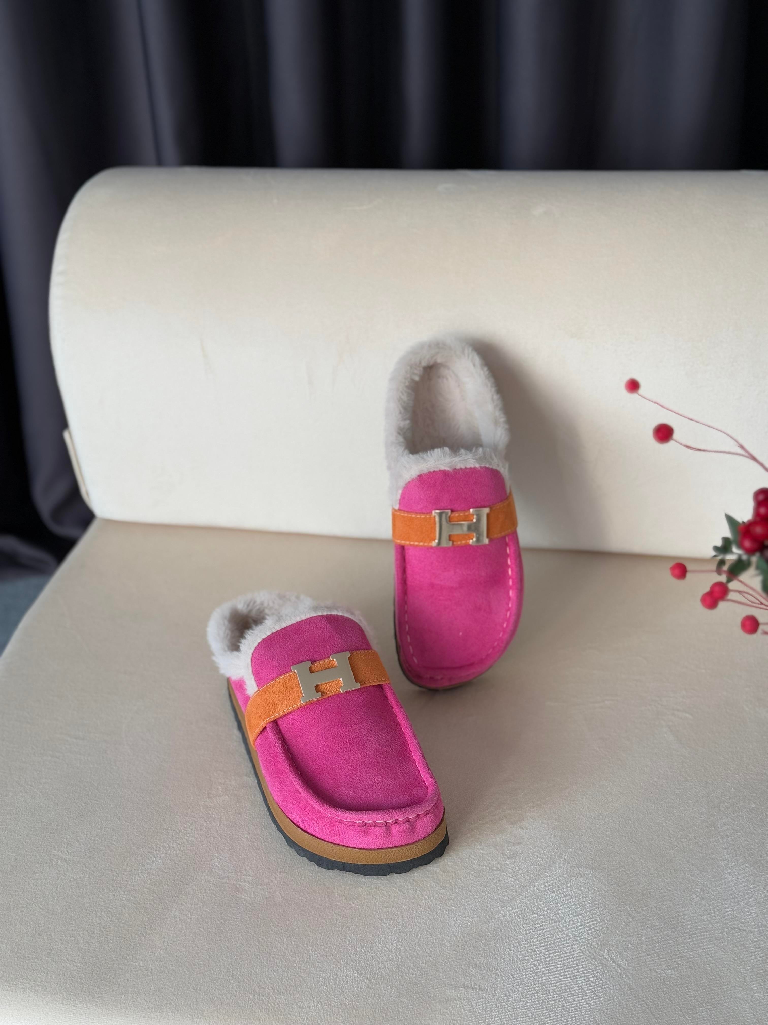 HRMS Model Pembe Kürklü Terlik Pembe