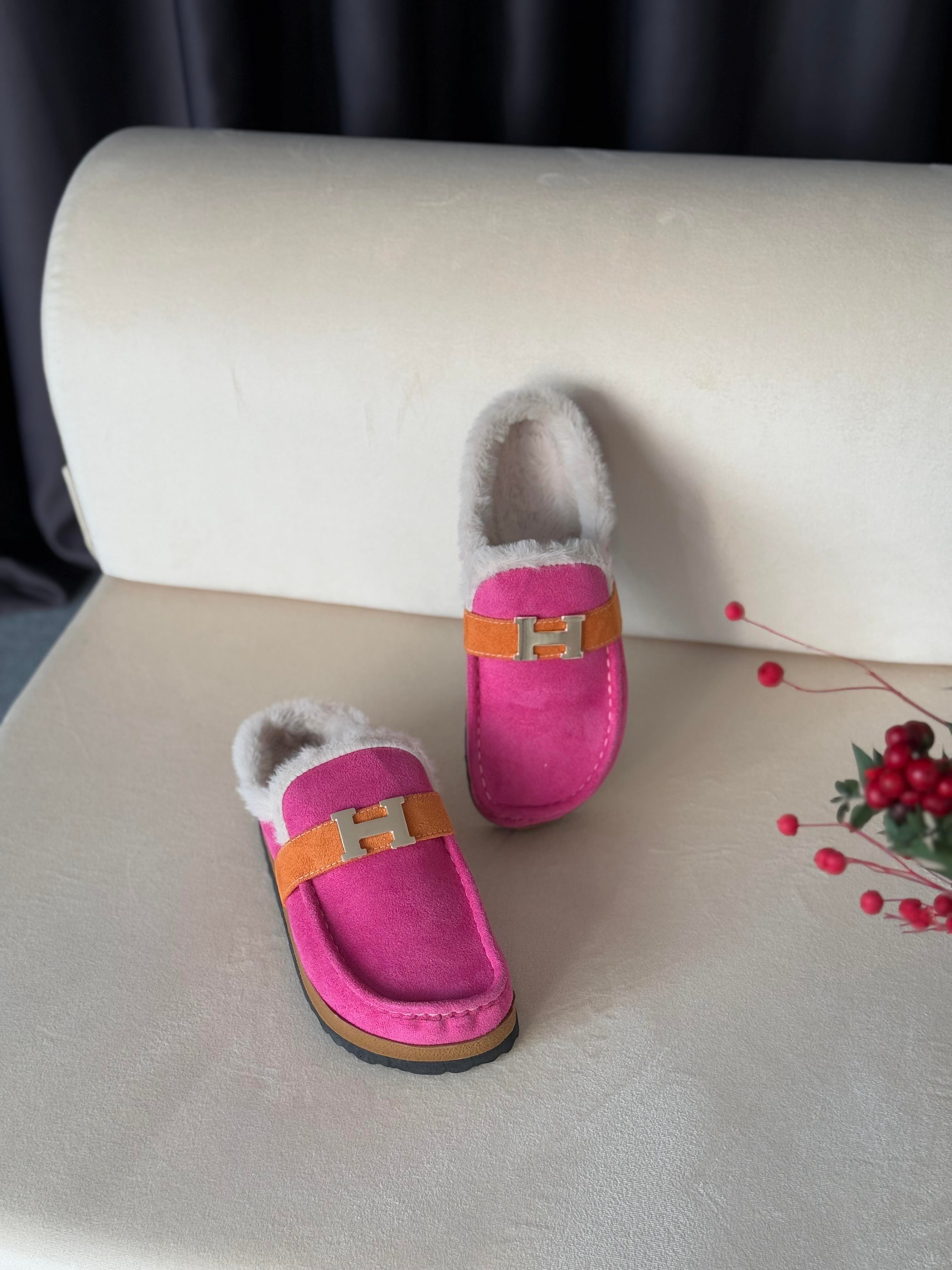 HRMS Model Pembe Kürklü Terlik Pembe