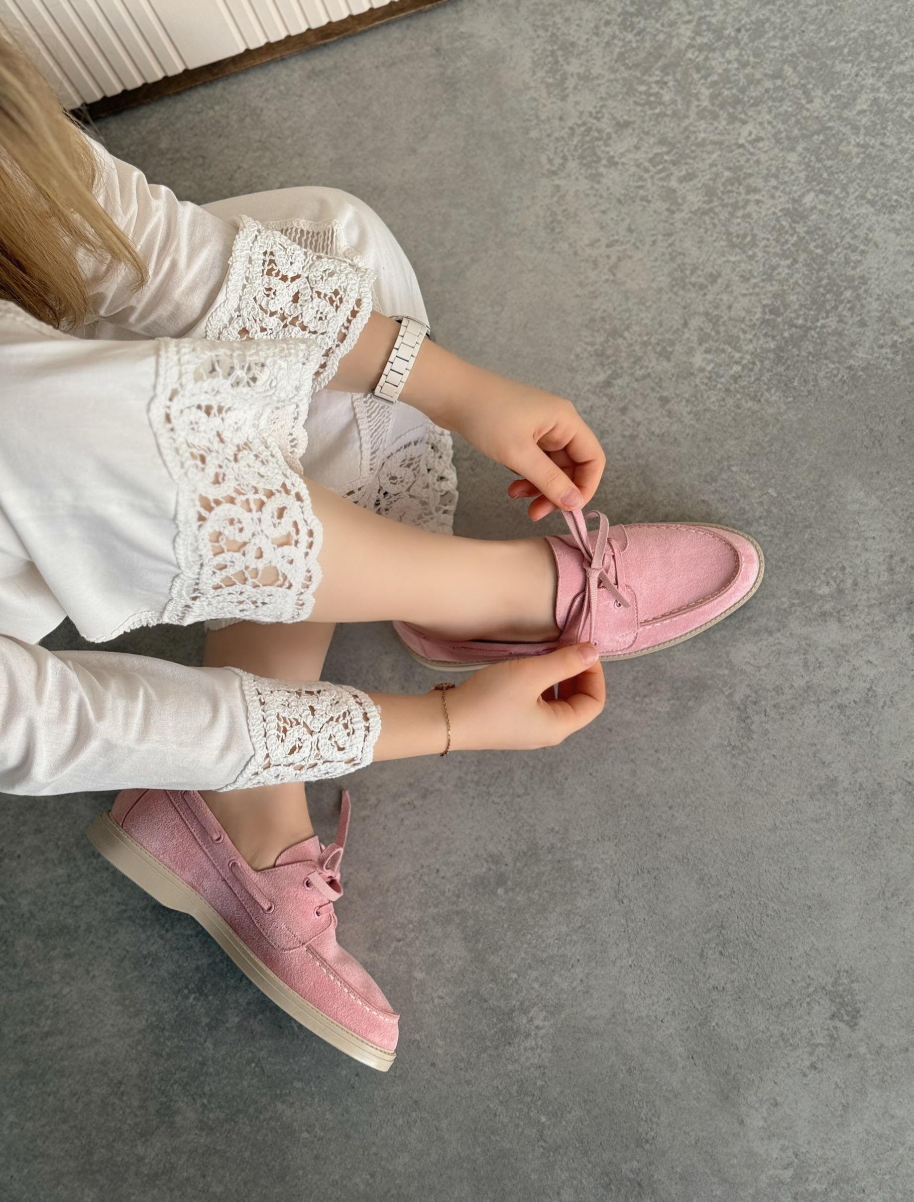 Lora Pembe Süet Makosen Ayakkabı