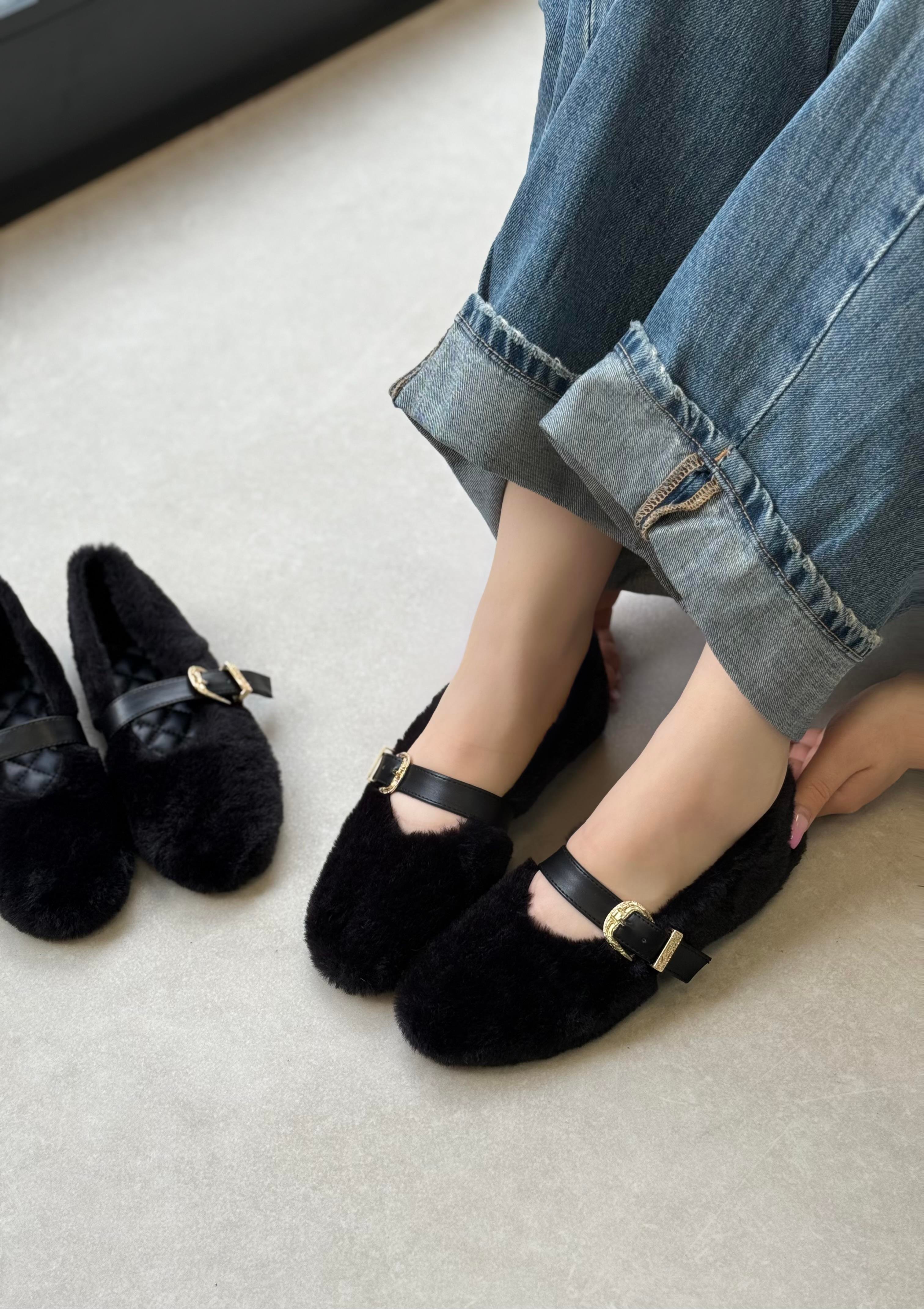 Poppy Tokalı Peluş Siyah Babet 