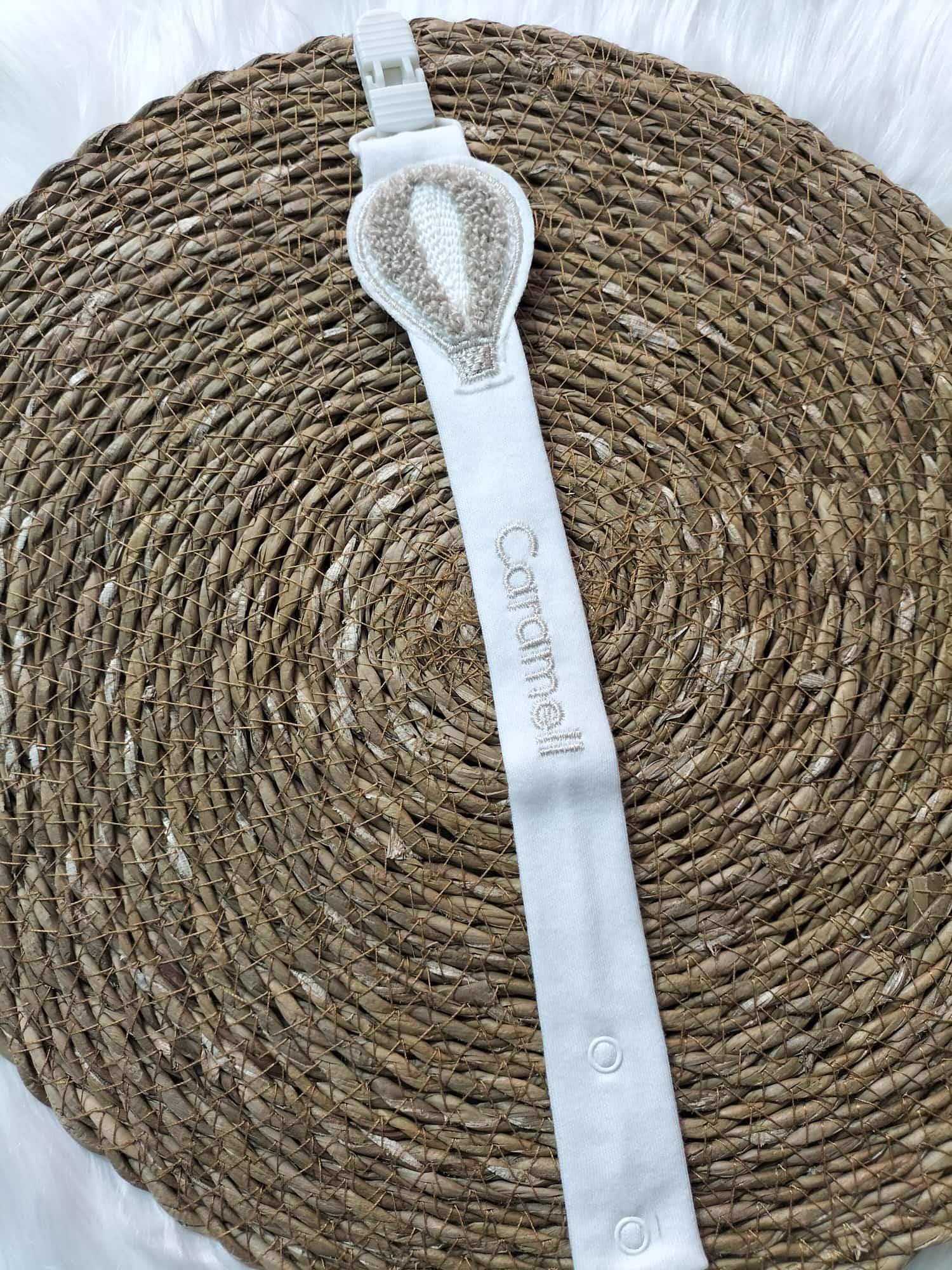  BEBEK MAVİ RENKLİ CARAMEL BEBE BALON DETAYLI KETEN EMZİK ASKISI