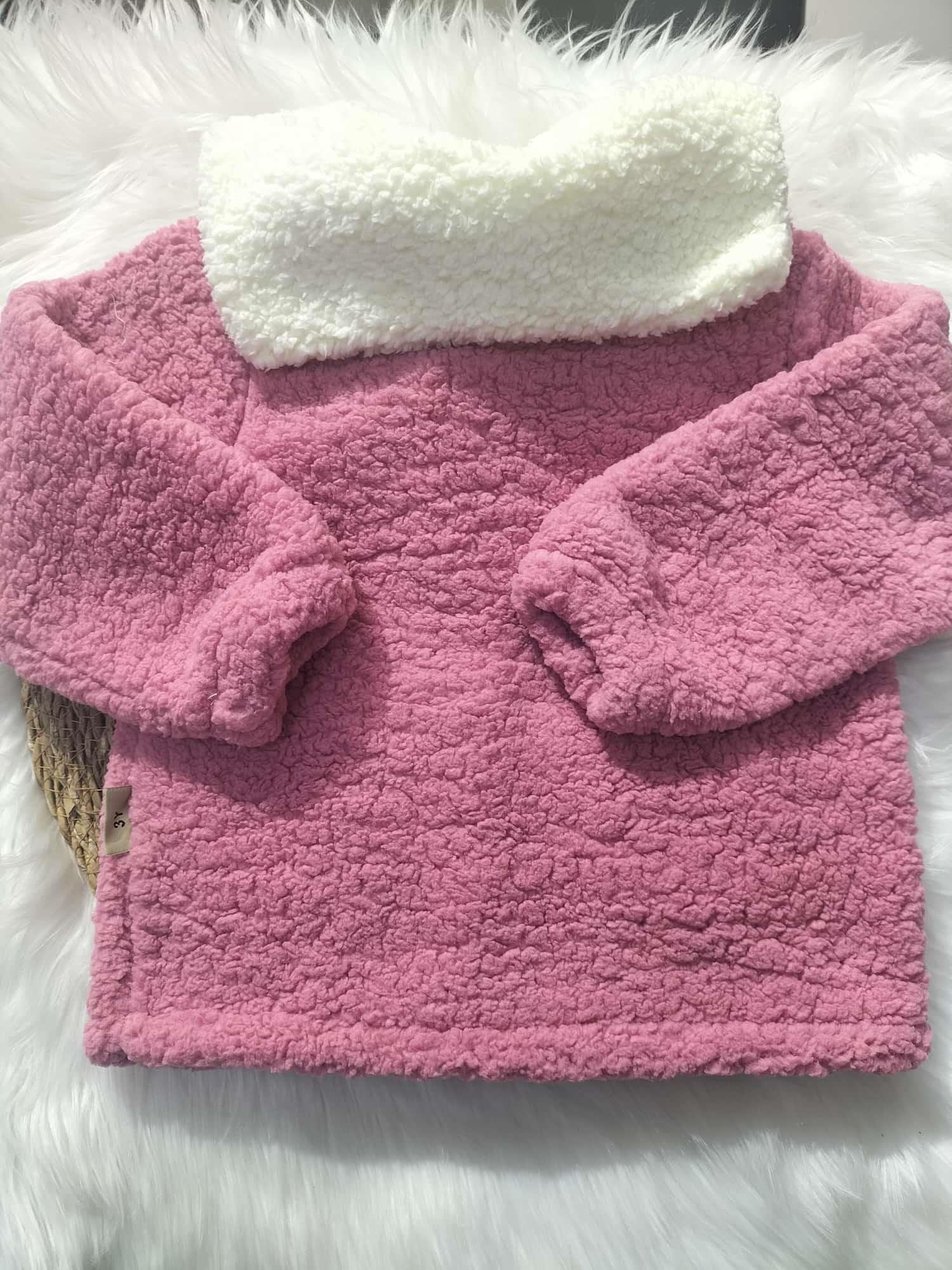  ÇOCUK KREM YAKALI PEMBE ÇİÇEK DETAYLI POLAR CEKET