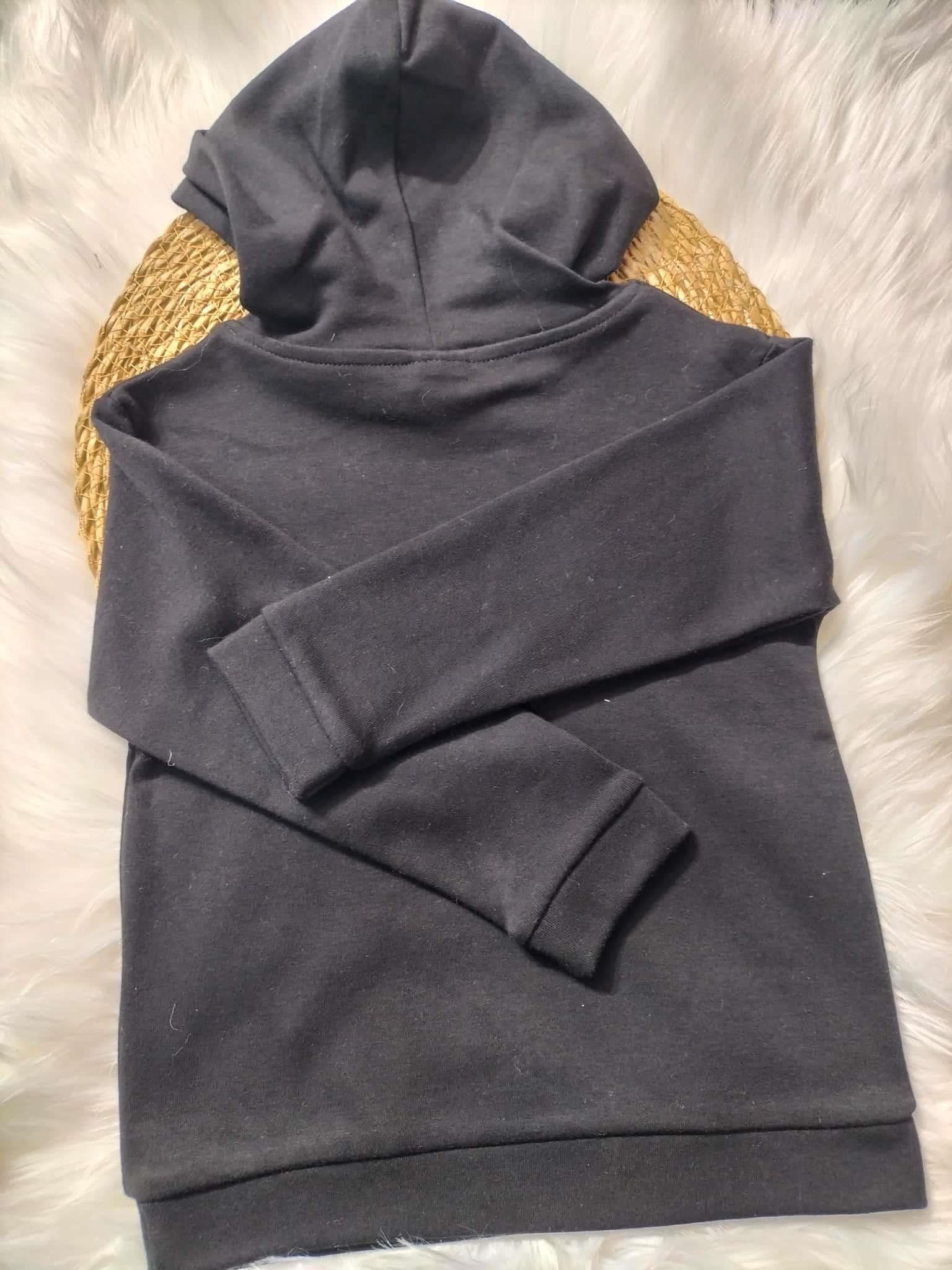  ÇOCUK SİYAH KAPİŞONLU UZUN KOLLU SWEATSHİRT