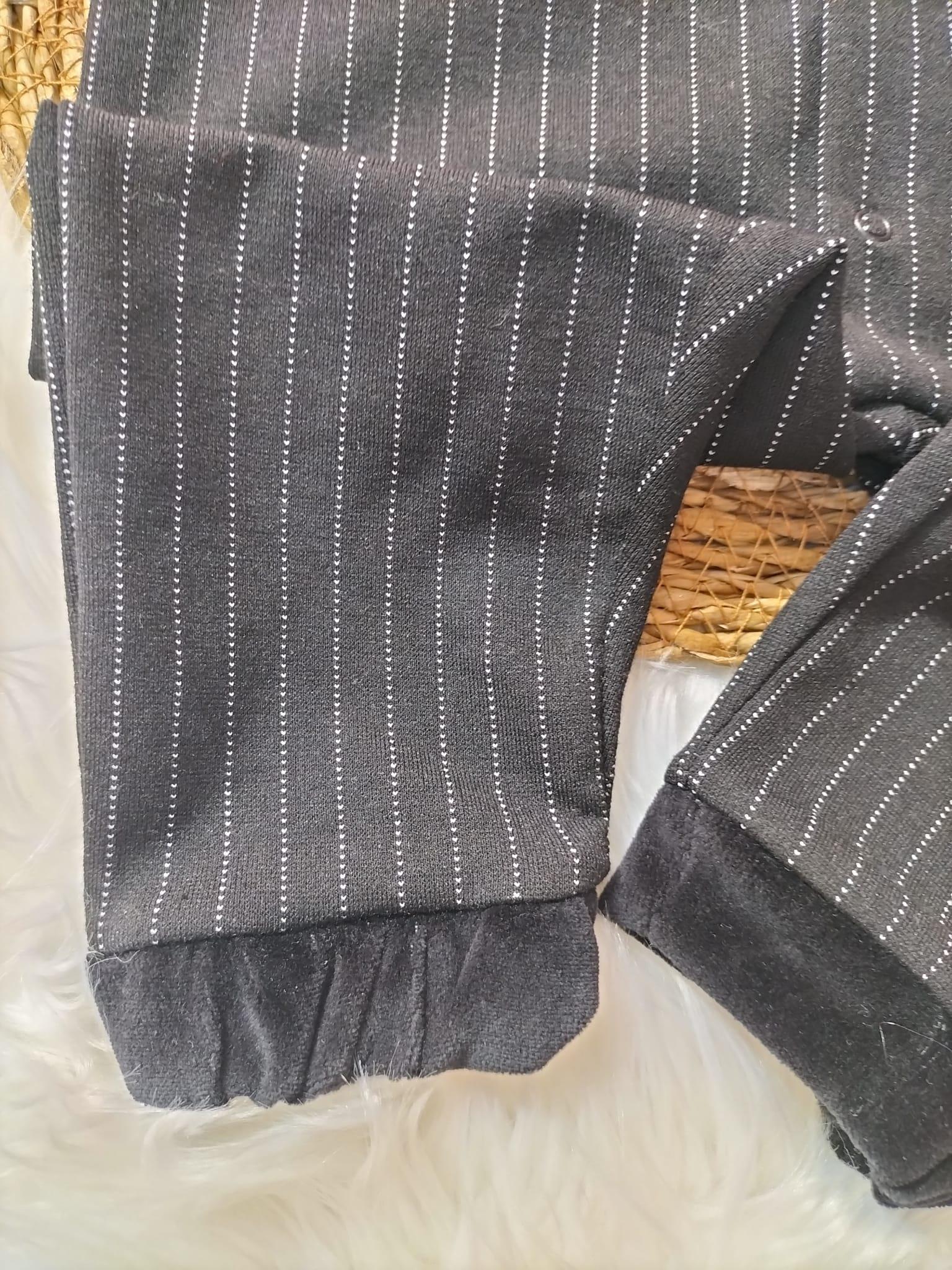 BEBEK CARAMEL BEBE TURUNCU SİYAH CİZGİLİ ÜSTÜ KADİFE PATİKSİZ SALOPET TULUM