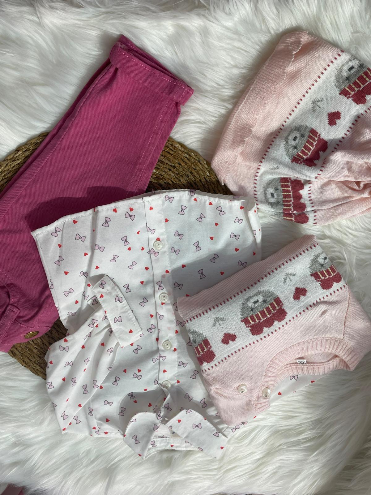 BEBEK PEMBE ŞAPKALI AYICIK DETAYLI GÖMLEKLİ PANTALONLU TAKIM