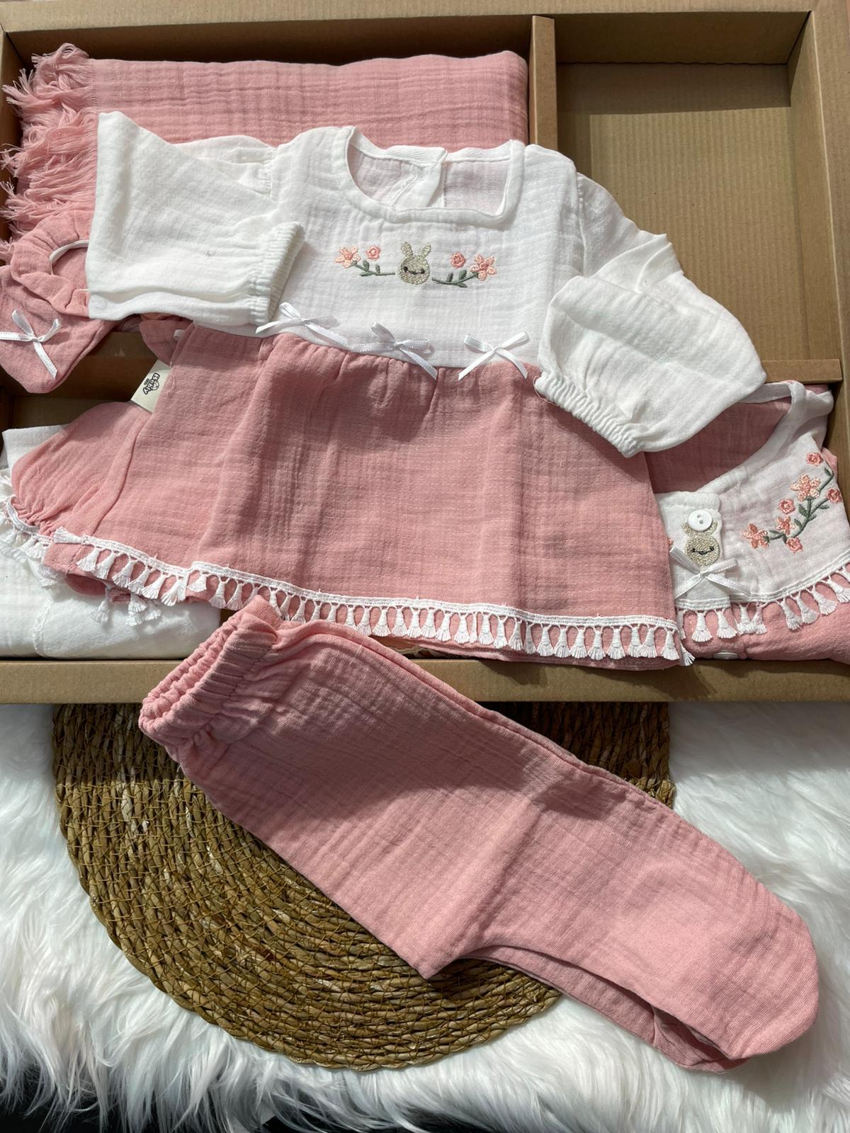 ÇİÇEK NAKIŞLI MUSLİN SET