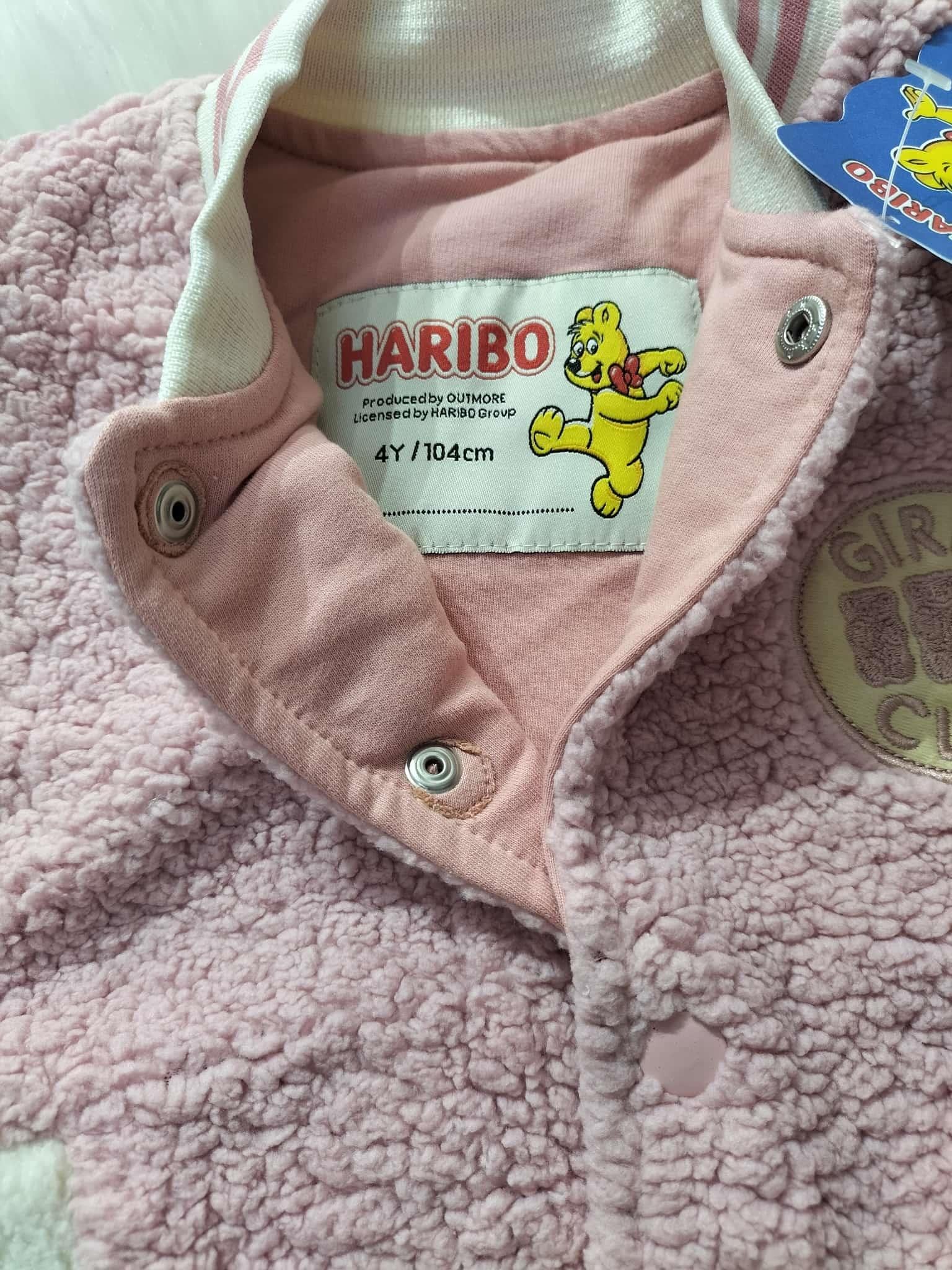 ÇOCUK HARİBO MARKA LİSANSLI PEMBE AYICIK DESENLİ ARKASI PELUŞ KOLEJ CEKET