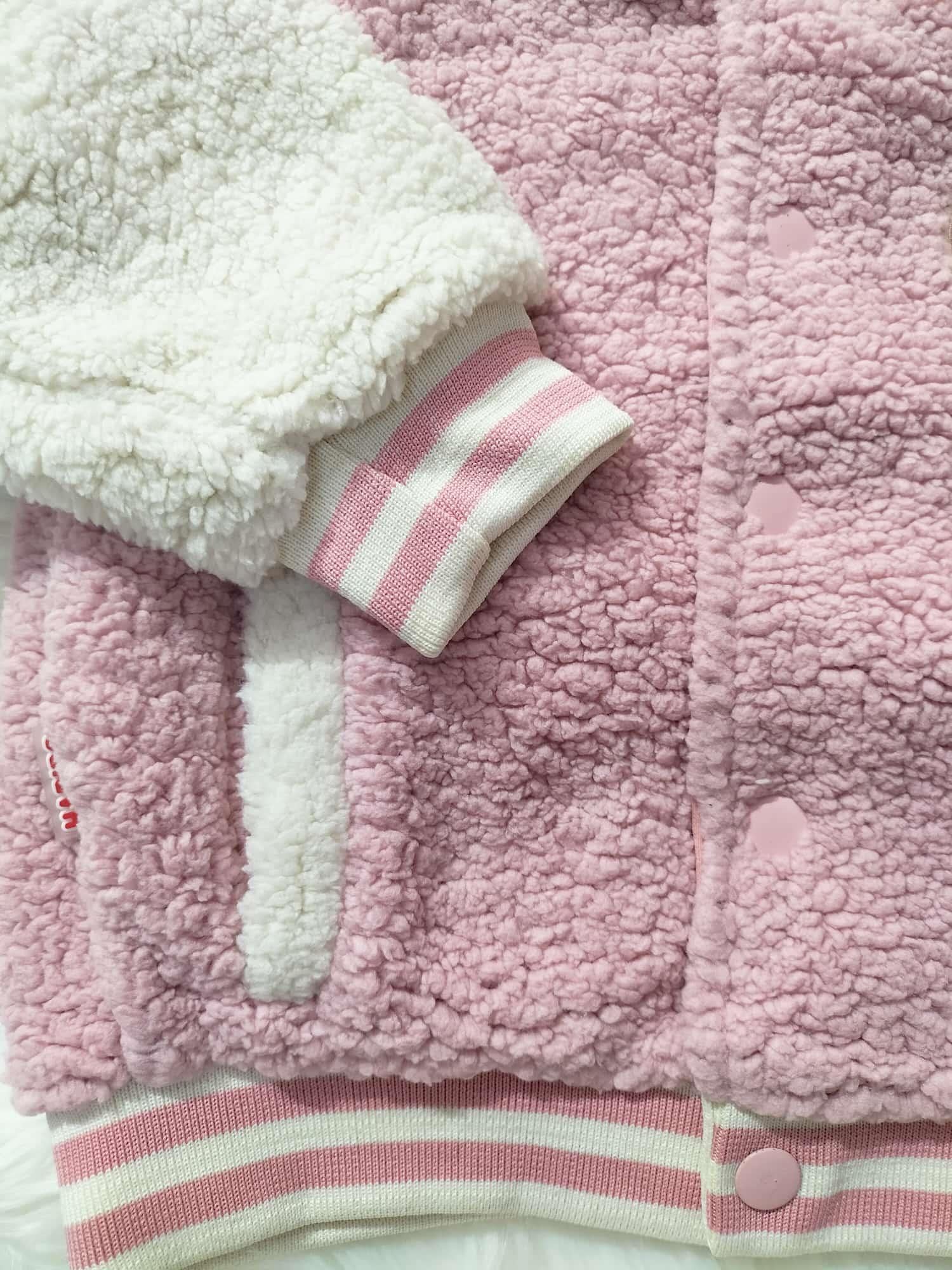 ÇOCUK HARİBO MARKA LİSANSLI PEMBE AYICIK DESENLİ ARKASI PELUŞ KOLEJ CEKET