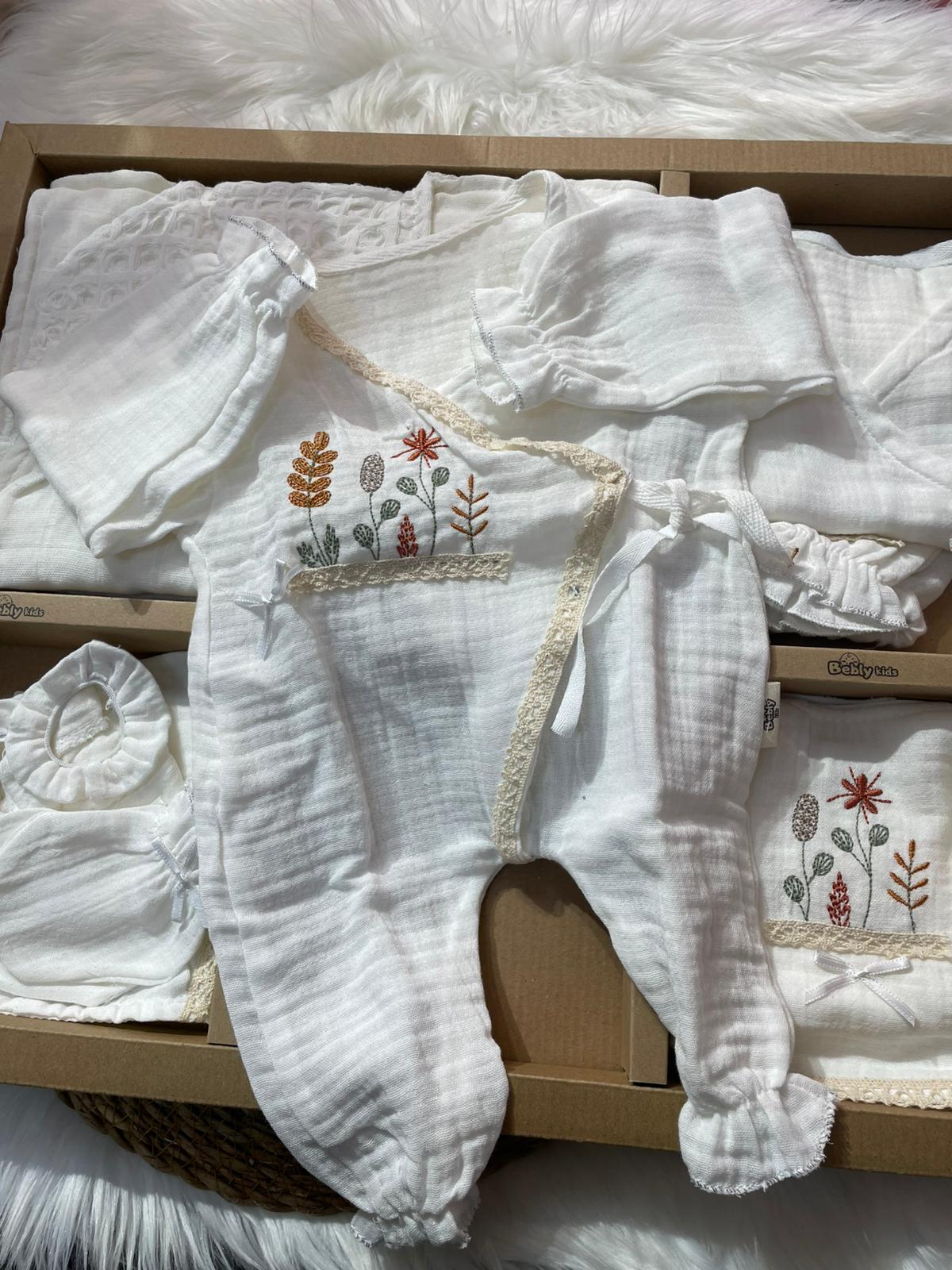 NAKIŞLI MUSLİN ONLU SET